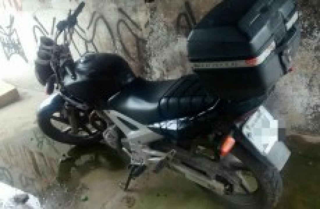 Ladrões rendem dois PMs no fim de semana