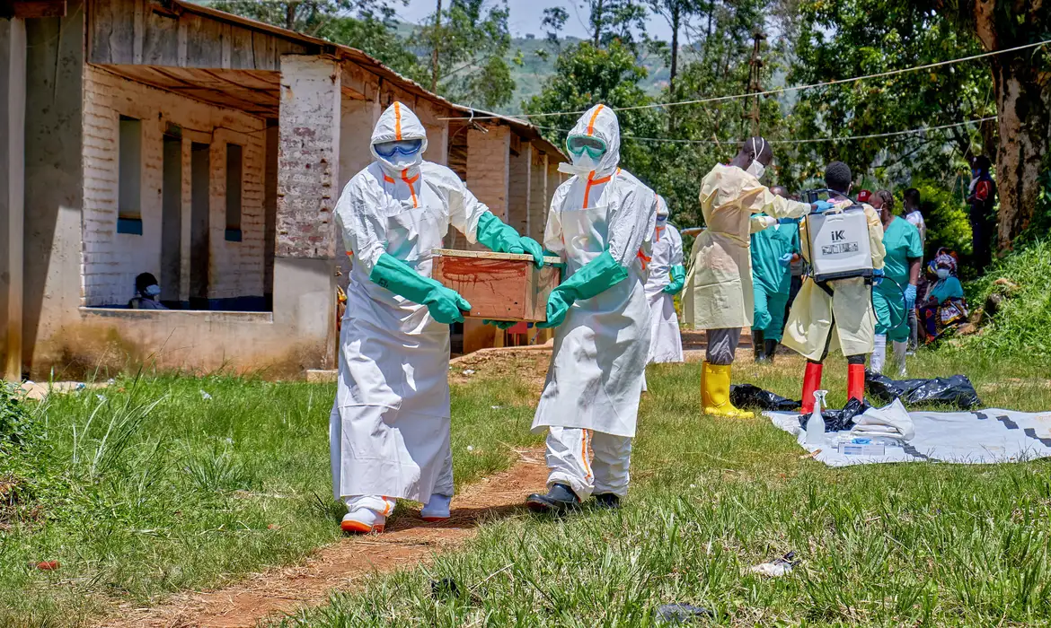 OMS e CDC África lançam plano de resposta ao surto de ebola na região