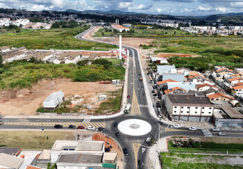 Avenida Roberto Simonsen recebe 100 mil veículos em 70 dias do novo trecho