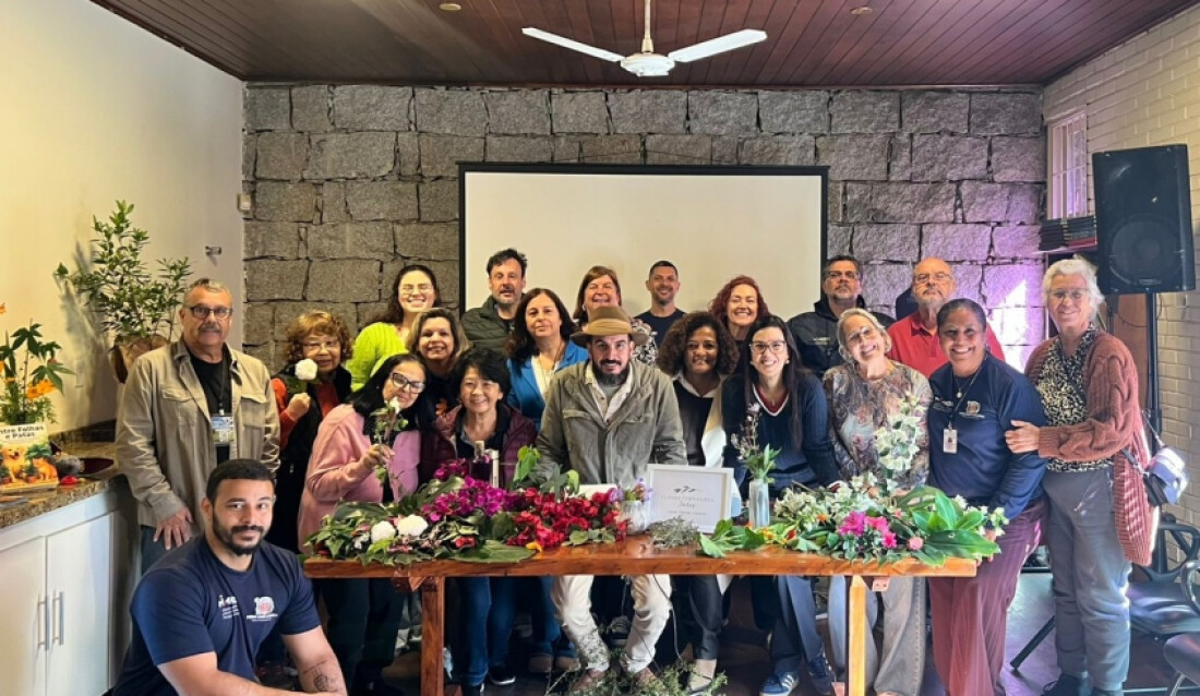 Vivência sobre flores comestíveis marca reabertura parcial da Ilha Marabá