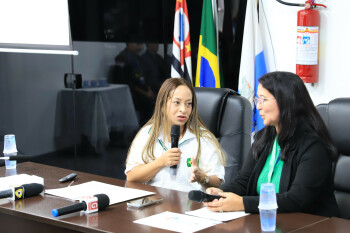 Escola do Legislativo apresenta resultados e anuncia palestra com Cíntia Chagas