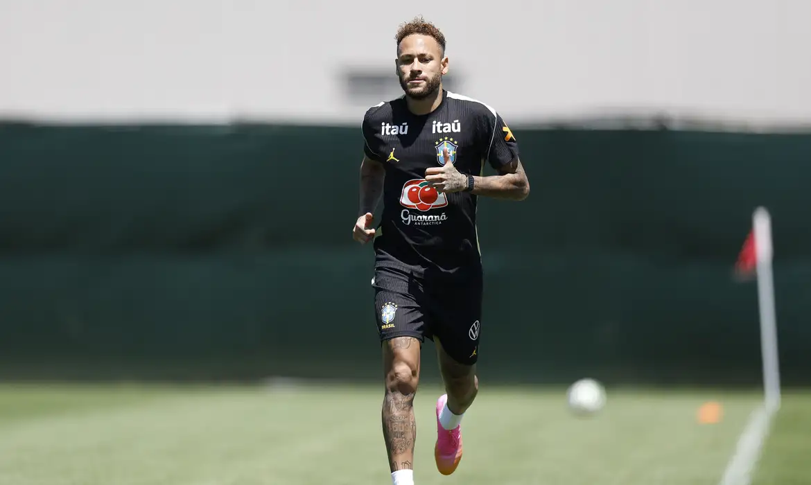 Para "otimizar" recuperação, Neymar está fora do jogo contra o Haiti