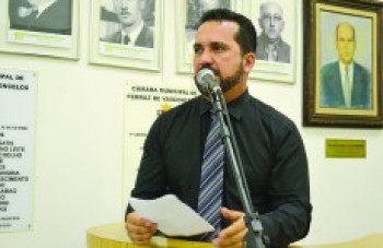 Educação pode ser obrigada a enviar relatório à Câmara