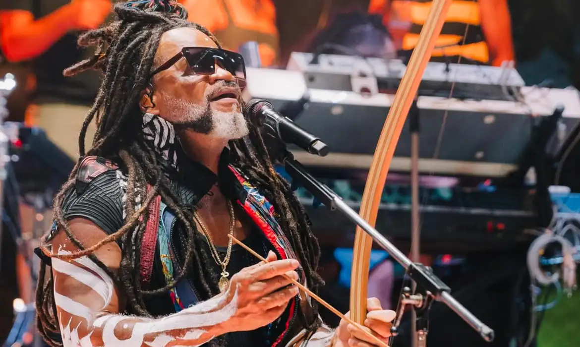 União da Orquestra Ouro Preto com Carlinhos Brown traz criação inédita