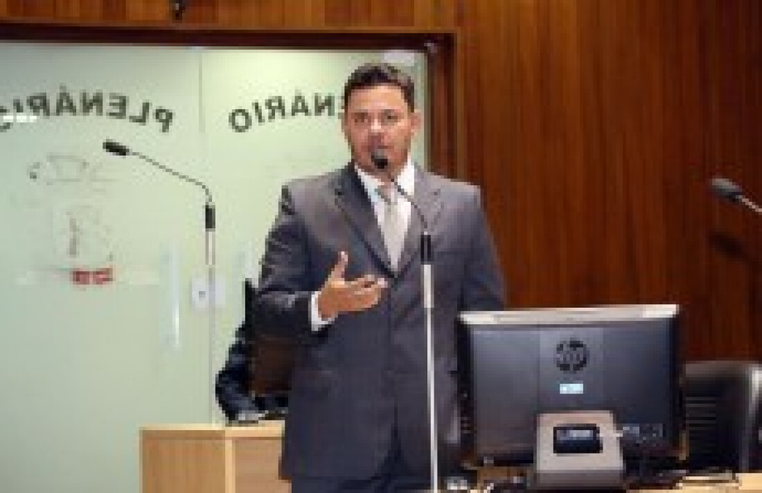 Câmara cobra informações sobre reorganização escolar