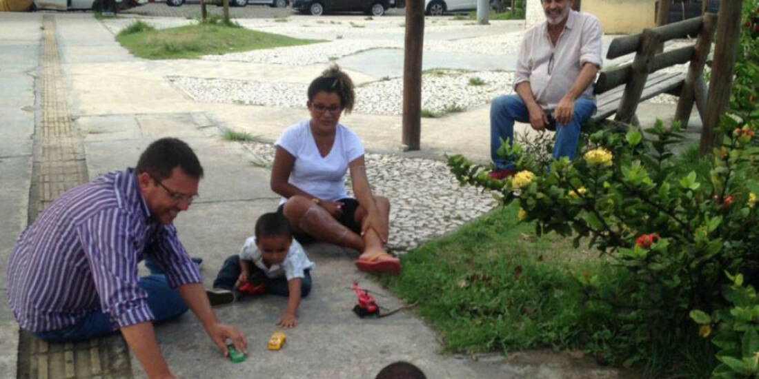 Famílias se unem para adotar irmãos biológicos