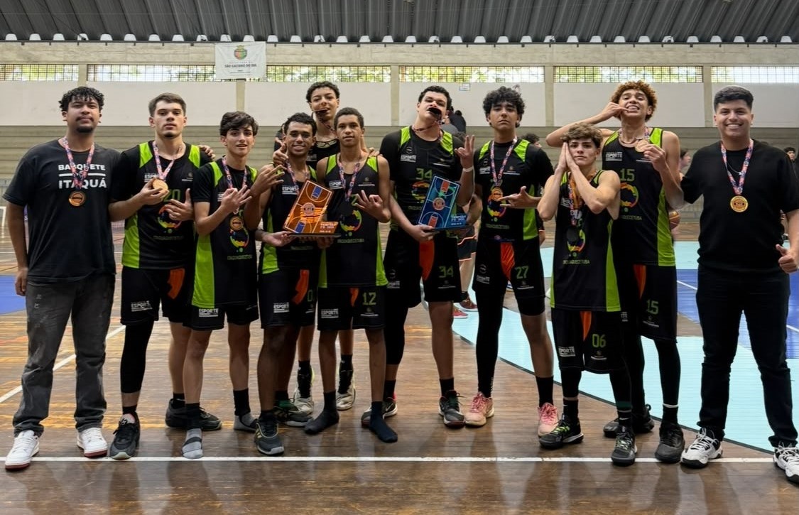 Itaquá conquista bicampeonato na NLAB Sub-16 de basquete