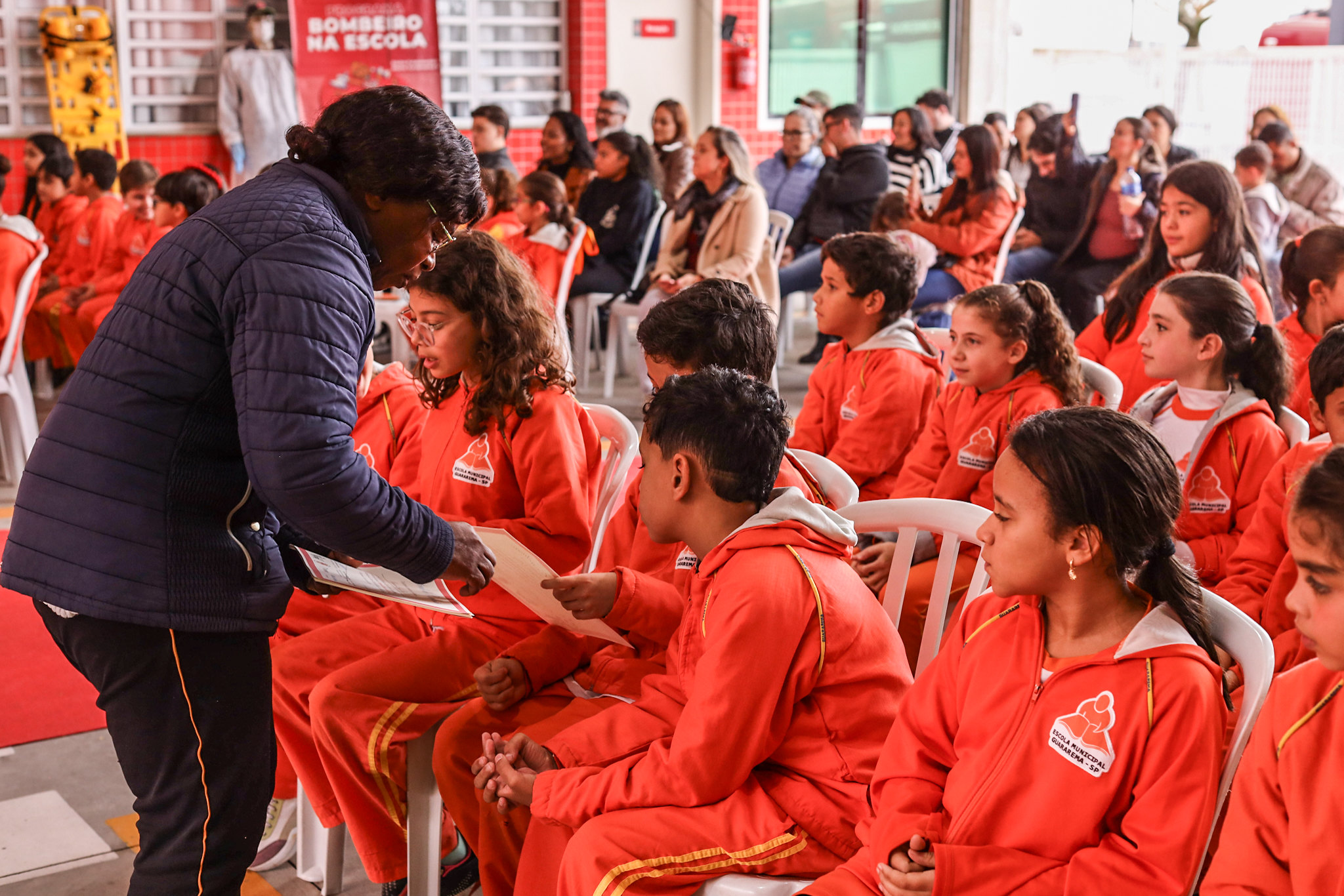 Prefeitura de Guararema celebra formatura de alunos do Programa Bombeiro na Escola