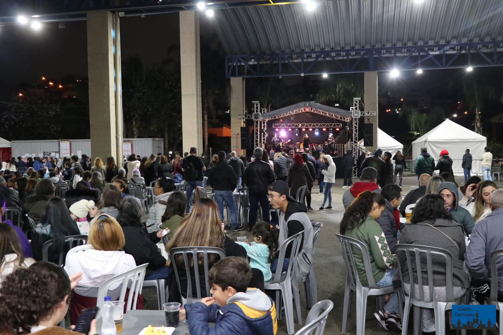 Quermesse da Festa do Divino de Brás Cubas terá 10 dias de shows e celebração