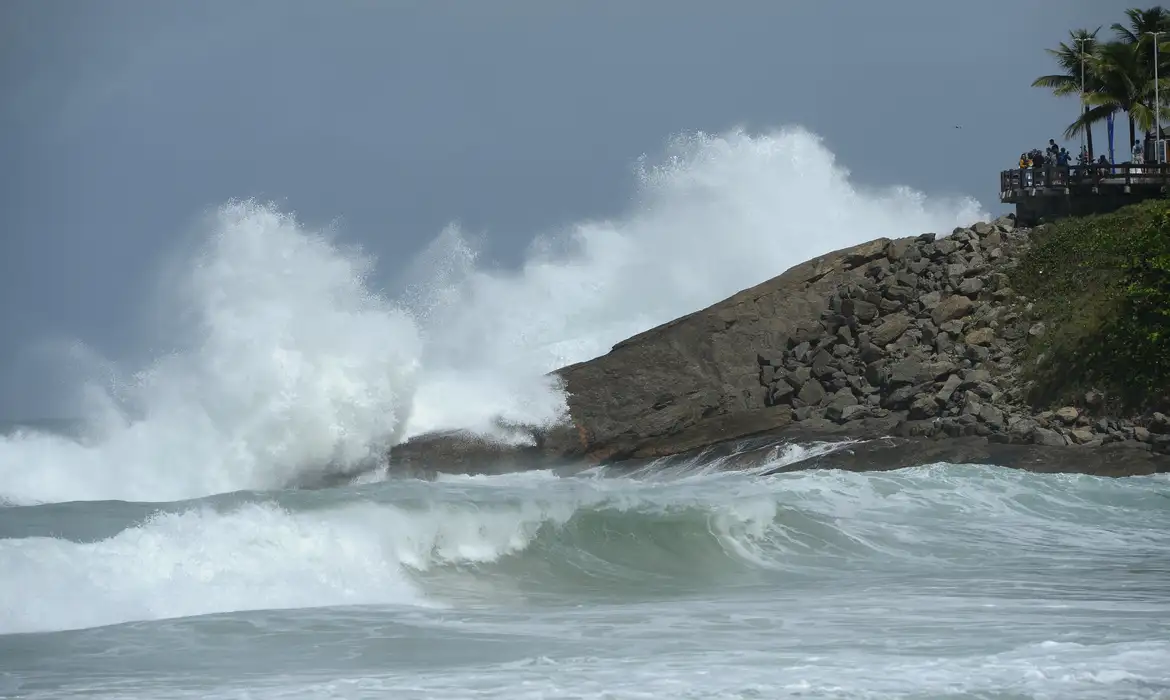 Rio intensifica ações para enfrentar impactos do El Niño