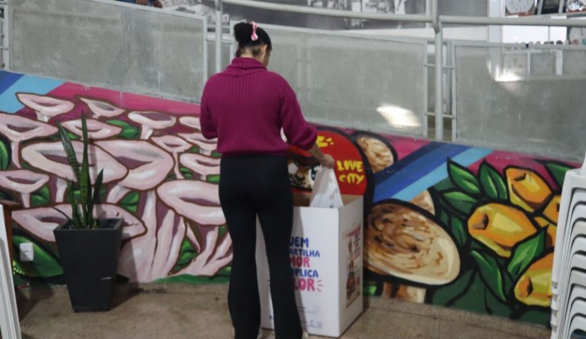 Campanha do Agasalho chega ao Mercado Municipal e às feiras noturnas de Mogi