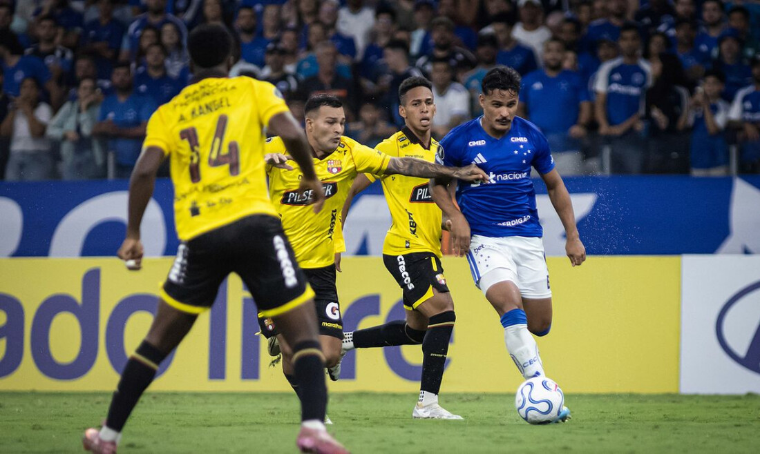 Conheça opções do Brasil para a próxima Copa; meio-campo é o foco