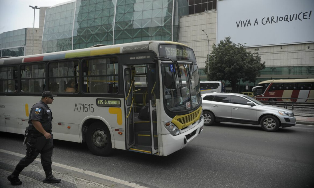 Rodoviários do Rio decidem continuar em estado de greve até amanhã