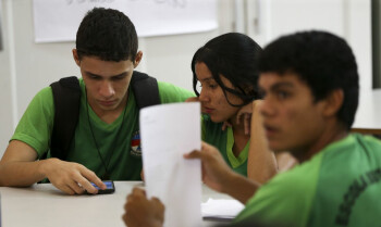Inclusão digital no Brasil é feita pela metade, mostra pesquisa 
