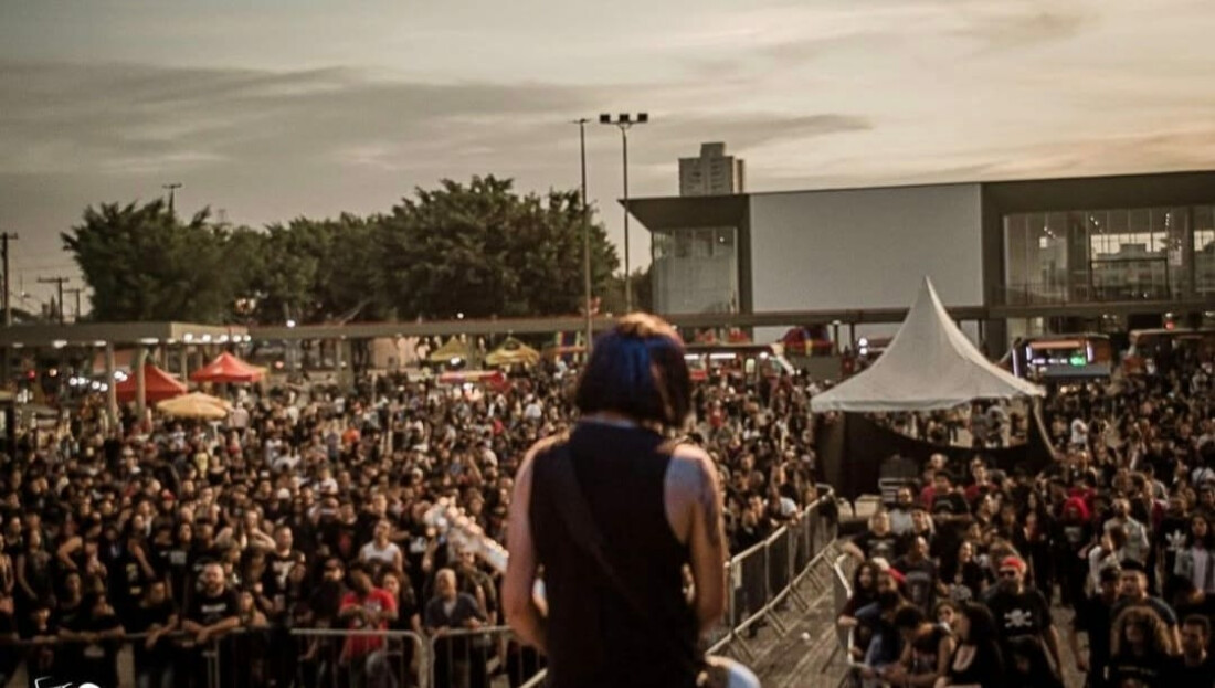Rock na Praça reúne 12 bandas e espera público de 45 mil pessoas em Poá