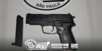 Homem é preso após roubo de carro