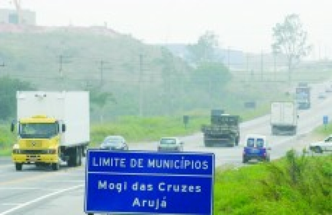 Governador prevê retomar licitações revogadas em 2016