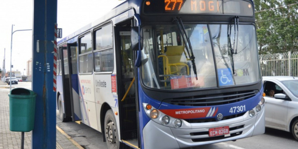 Uso de máscaras deixa de ser obrigatório nos transportes