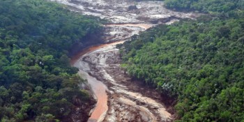 Sem acordo, MG e ES oficializam fim de negociação sobre Mariana