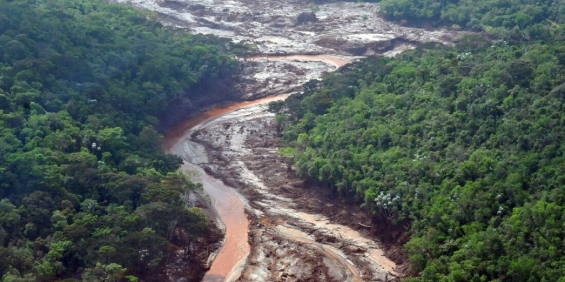 Sem acordo, MG e ES oficializam fim de negociação sobre Mariana