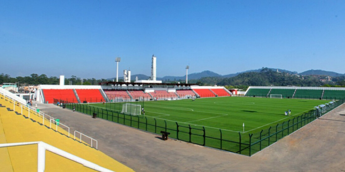 Nogueirão recebe partida com ex-jogadores do São Paulo FC