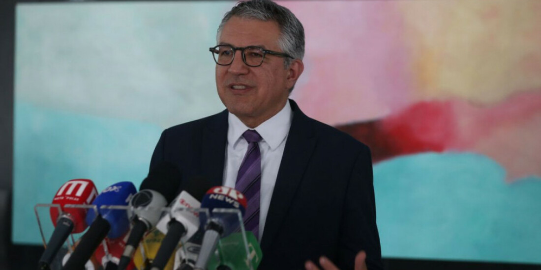 Padilha elogia relatório de MP que reestrutura governo