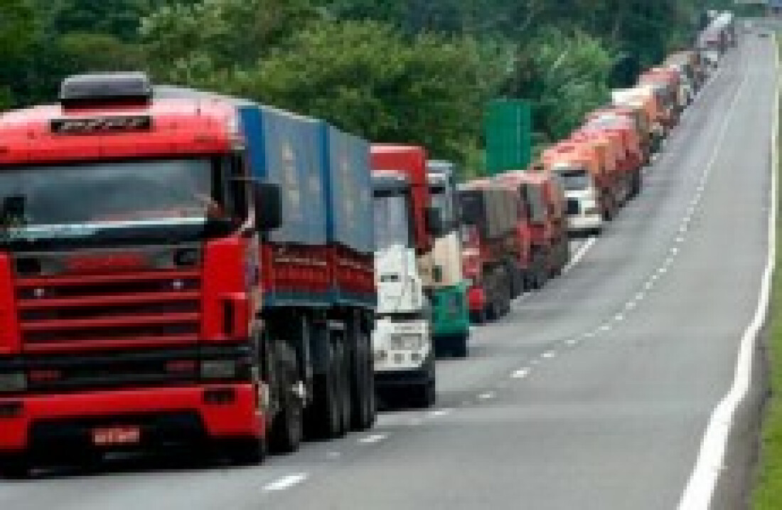 Pesquisa aponta risco de doenças em caminhoneiros