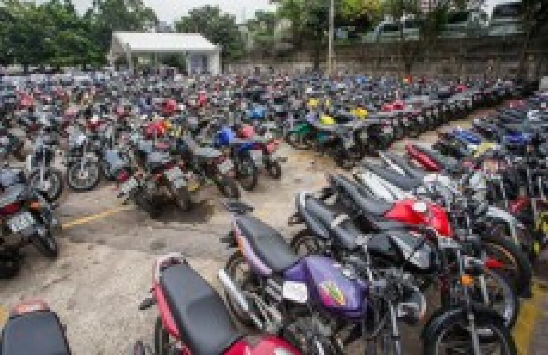 Detran faz leilão online de mil motos