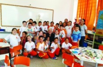 Silvio Alvarez leva a sua arte a alunos do Alto Tietê