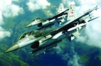 Aviões turcos e americanos atacam rebeldes na Síria