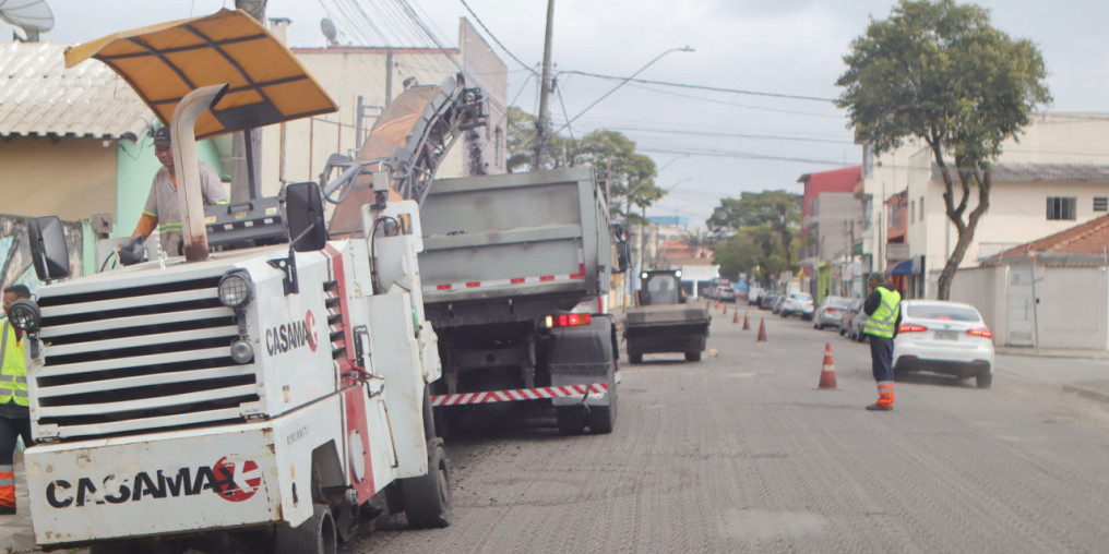 Rua vai ganhar nova camada de asfalto