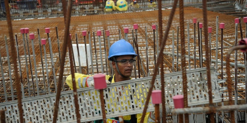 Custo da construção desacelera e sobe 0,33% em agosto