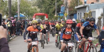 Etapa de torneio de mountain bike garante pódio a atletas suzanenses
