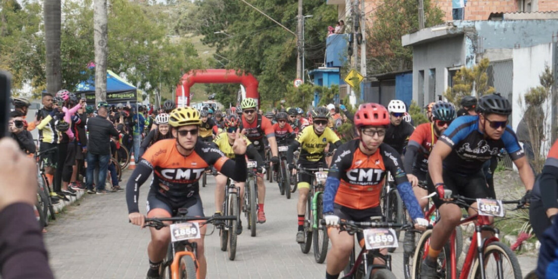 Etapa de torneio de mountain bike garante pódio a atletas suzanenses