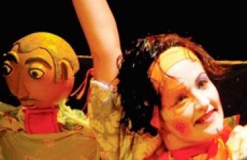Mogi das Cruzes recebe peça "Se Essa Rua Fosse Minha", que valoriza o folclore nacional