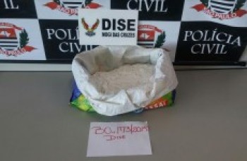 Homem é preso com cocaína em Mogi