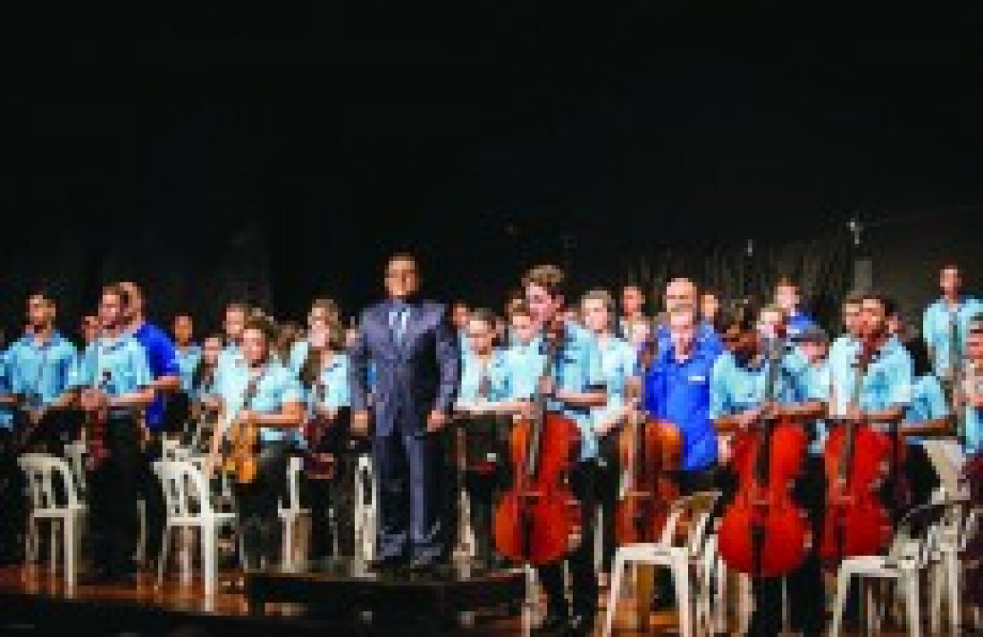 Orquestra Minha Terra Mogi encerra temporada no Vasques