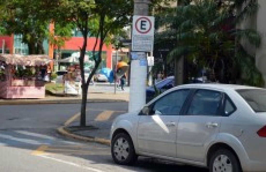 Definida a empresa que vai gerenciar a zona azul