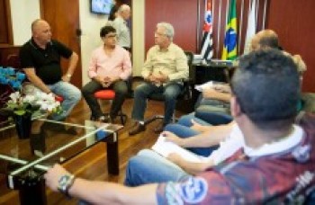 Poá cancela desfiles de carnaval