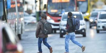 Brasil teve 23.040 casos e 206 mortes por covid-19 em 24 horas