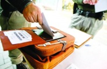 Por falta de dinheiro, eleição de 2016 será em cédulas de papel