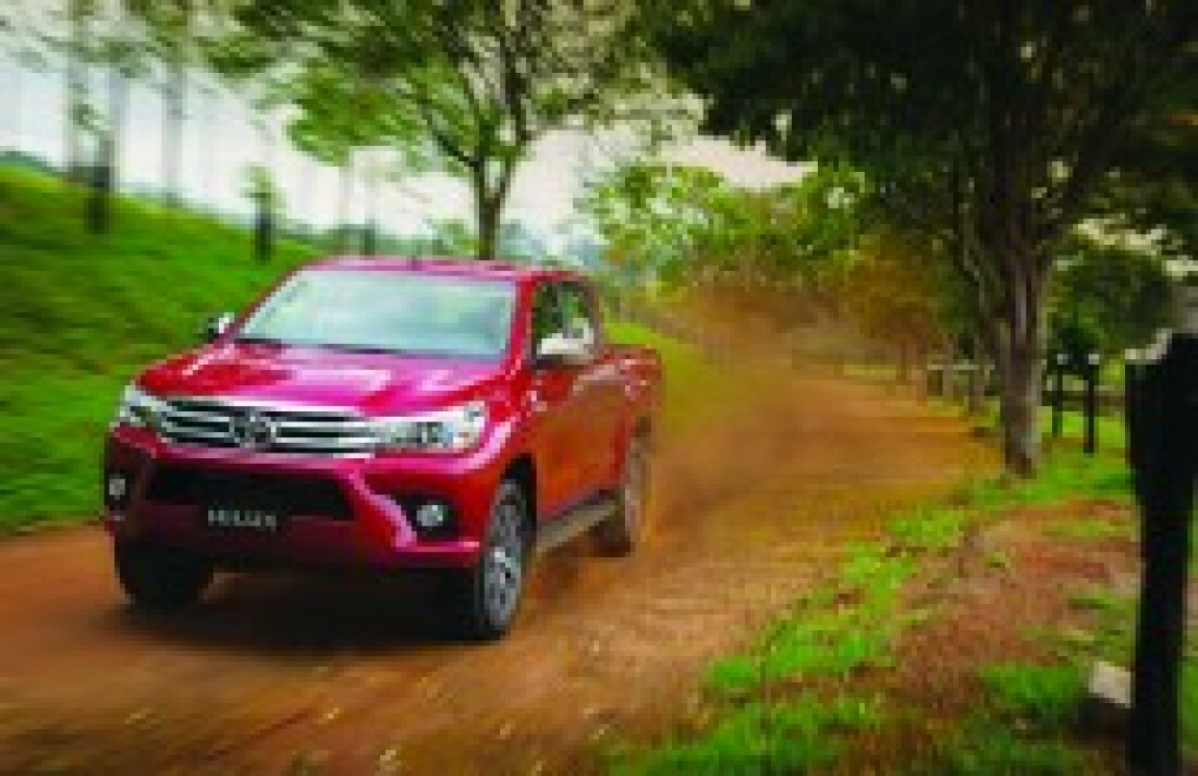 Toyota lança Nova Hilux para frotas corporativas