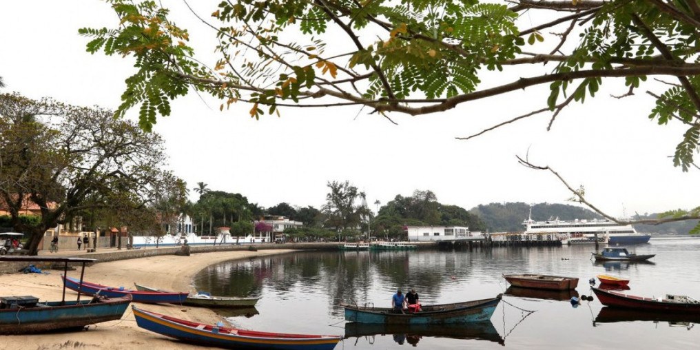 Rompimento na adutora compromete fornecimento de água em Paquetá