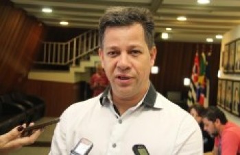 Filló denuncia documentos falsos e extorsão à polícia