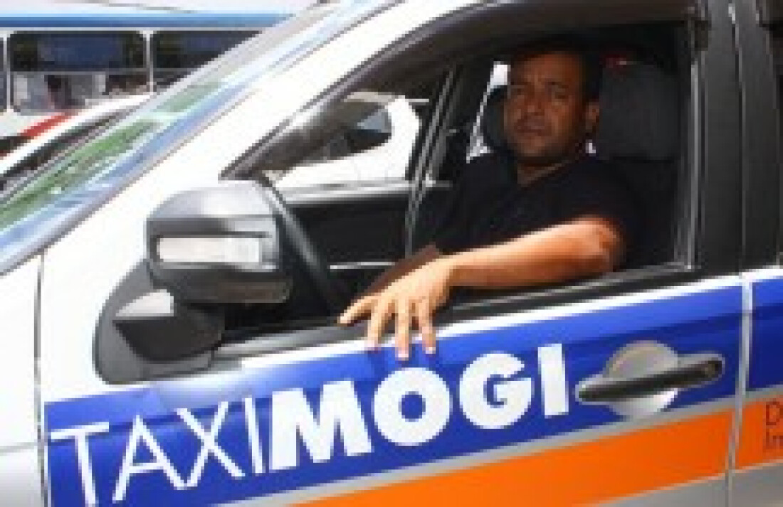 Taxistas comemoram isenção de ICMS até 2017