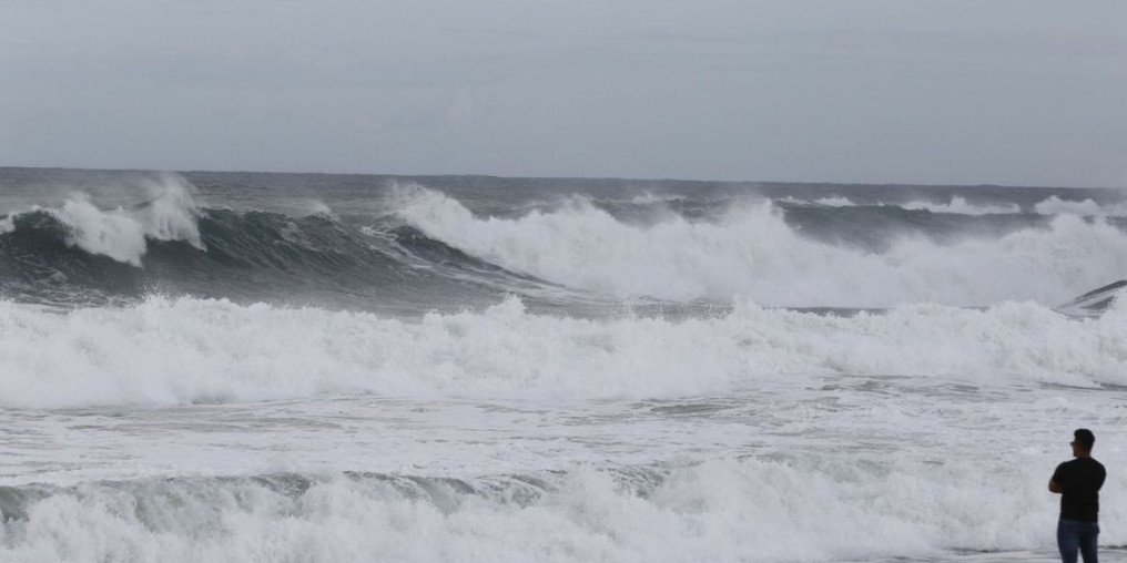 RJ: chegada de ciclone extratropical causa ventos fortes e estragos