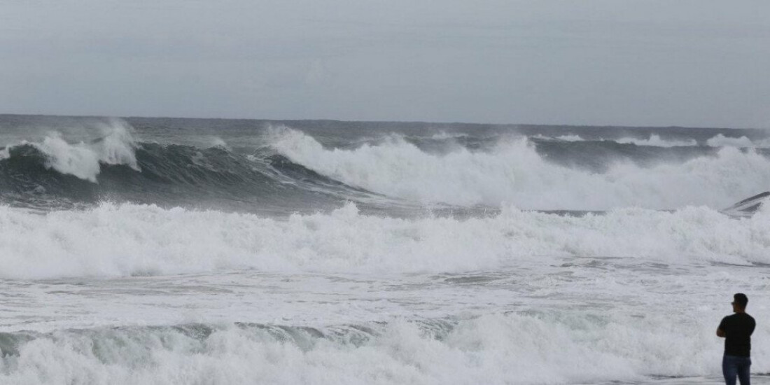 RJ: chegada de ciclone extratropical causa ventos fortes e estragos