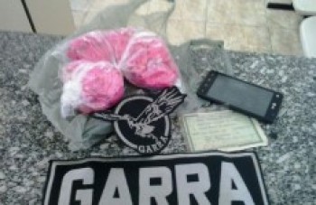 Menor é apreendido com crack e cocaína