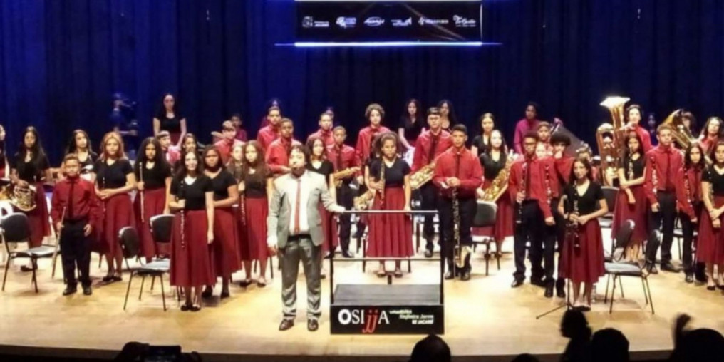 Banda do Cempre Limongi vence campeonato