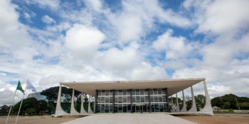 STF julgará mais 131 denúncias contra investigados por atos golpistas